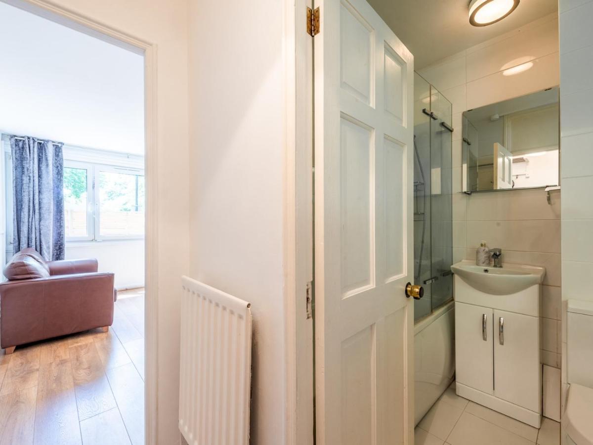Sootheus - Cosy Surrey Quays Apartment London Exterior photo
